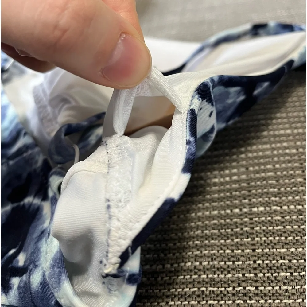 Old Navy | 3-Piece Blue Tie-Dye Matching Swimsuit Bikini and Bonus Bottoms - Picture 5 of 9